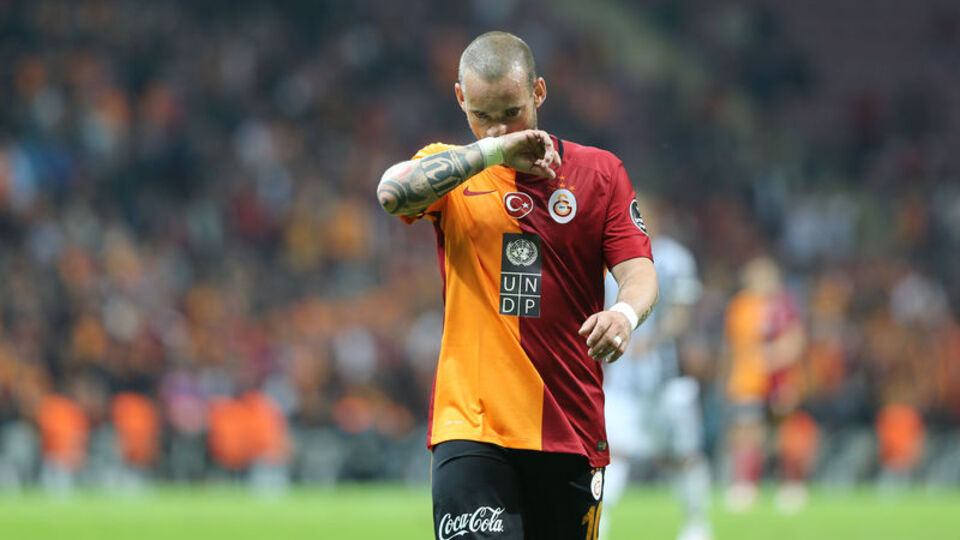 Sneijder ayrılıyor mu?