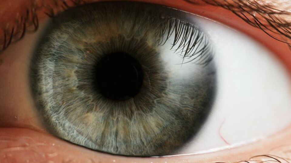 Göz iltihaplanmalarına dikkat!
