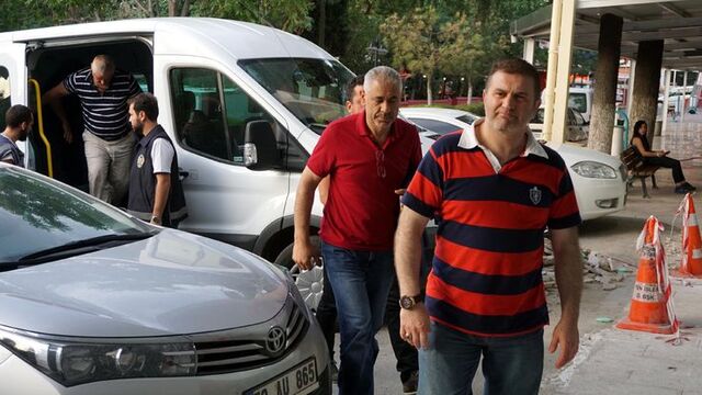 Paralel operasyonunda 20 gözaltı