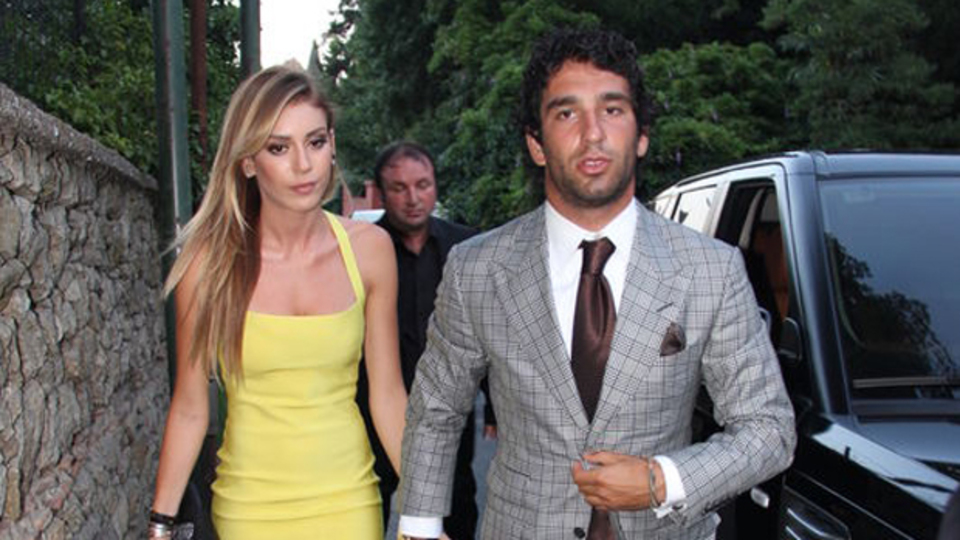 Sinem Kobal çileden çıktı