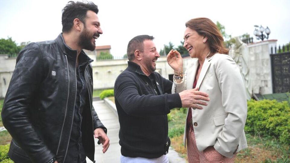 Akbağ'la işbirliği yaptı babasından öcünü aldı