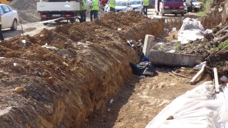 Kartal'da üzerine beton blok devrilen işçi öldü