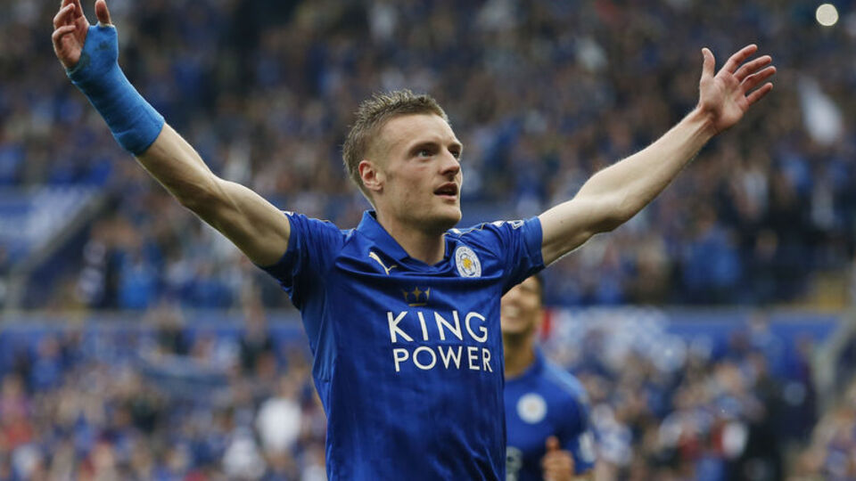 Vardy, Leicester'da kalıyor
