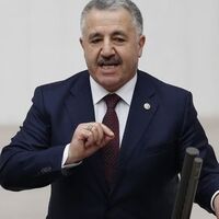 Bakan açıkladı: Bayramda köprüler ve otoyollar...