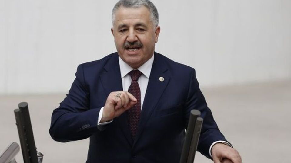 Bakan açıkladı: Bayramda köprüler ve otoyollar...