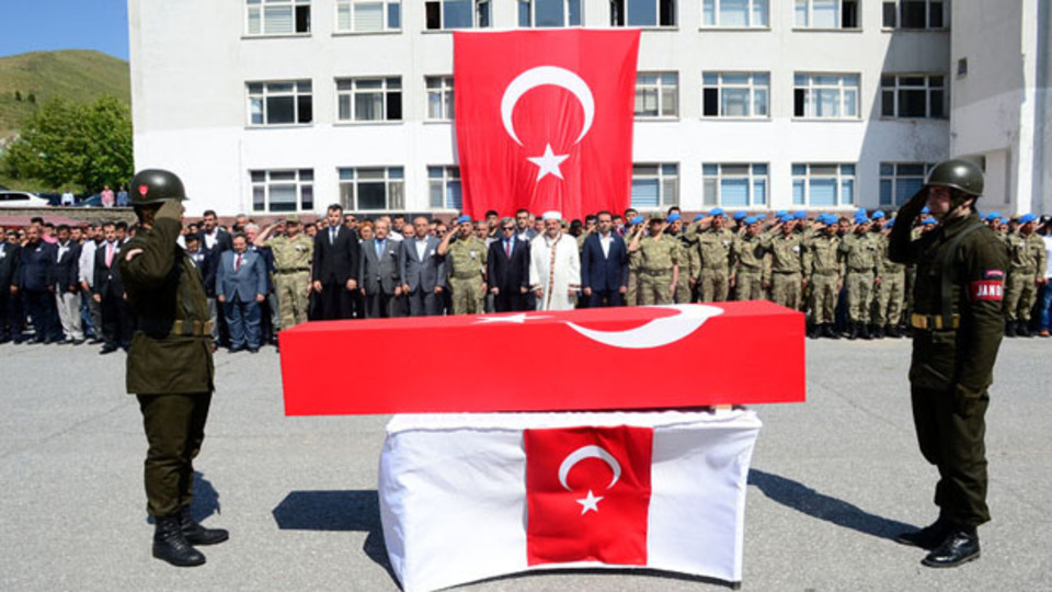 Şehit Uzman Çavuş Mehmet Aşkar son yolculuğuna uğurlandı