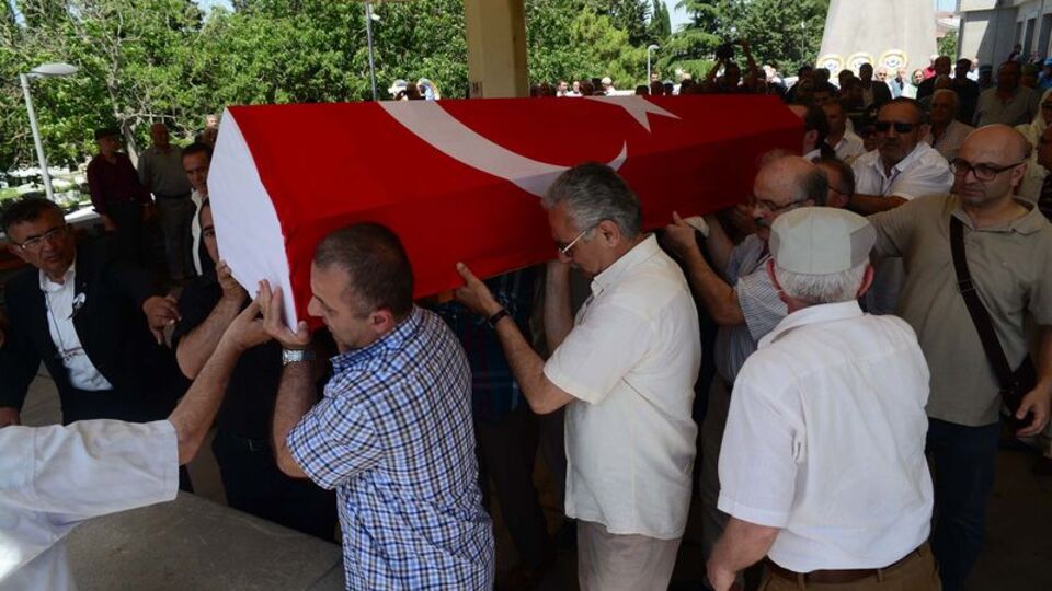 Yaşar Nuri Öztürk son yolculuğuna uğurlandı!