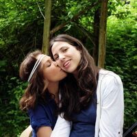 Hülya Avşar'dan geri vites