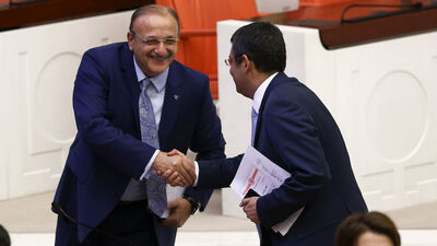 CHP'den Oktay Vural'a: Zıngır zıngır sallanıyor