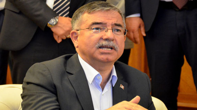 Bakan Yılmaz: Önce sözleşme sonra kadro