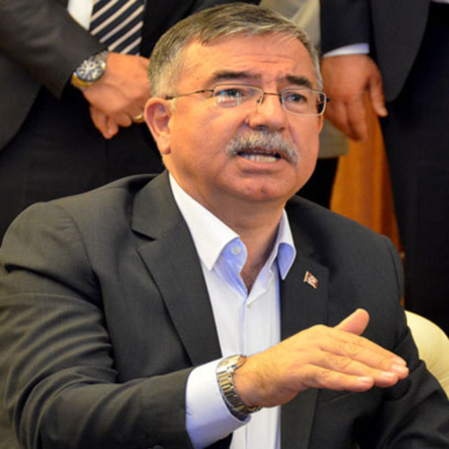 Bakan Yılmaz: Önce sözleşme sonra kadro