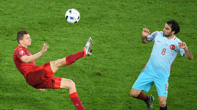 Futboldaki şiddet dili holiganizmi artırıyor!