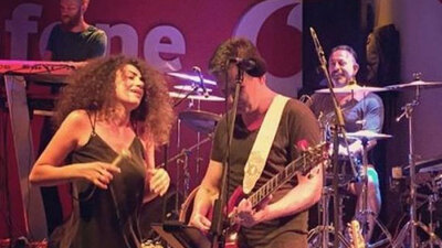 Cem Yılmaz çaldı, İbo'nun kızı söyledi