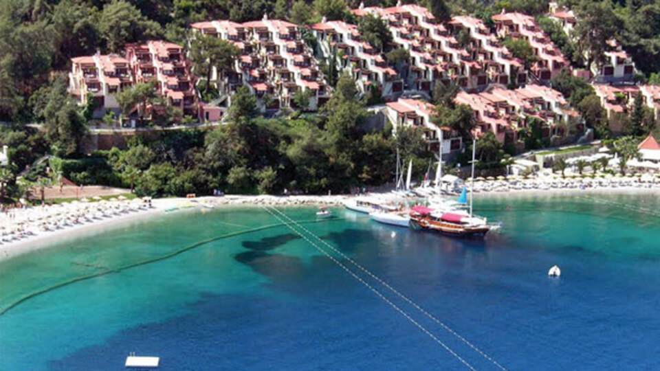 Kıyılar işgâl altında!