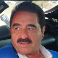 7 çocuğuna 7 daire verecek!