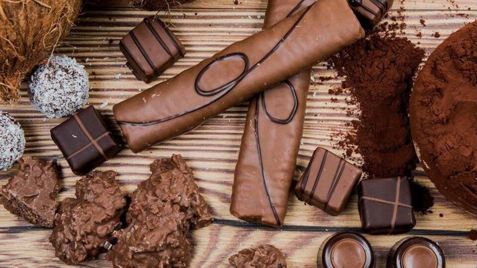 Şeker yerine kaliteli bitter çikolata tercih edilmeli!