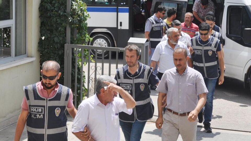 Paralel soruşturmasında 8 kişi serbest