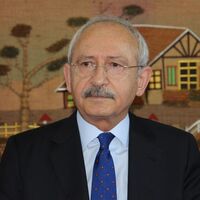 "Kandan beslenen herkese lanet olsun"