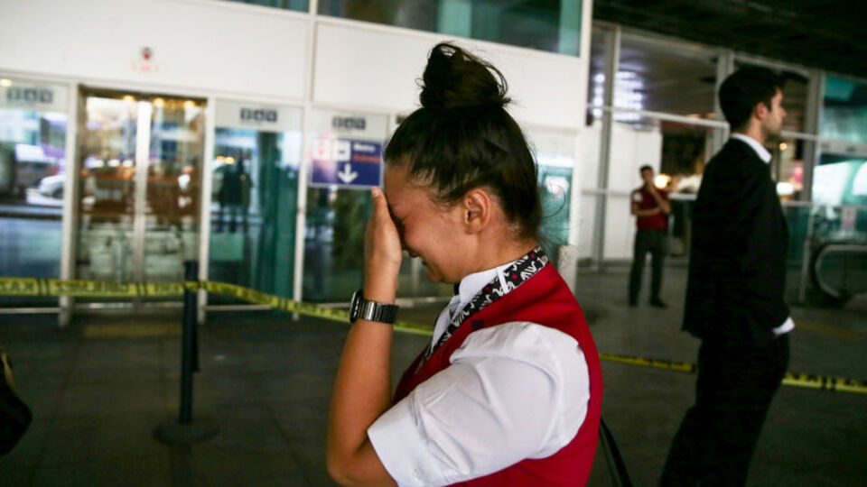 En zor mesai! Gözyaşlarını tutamadılar