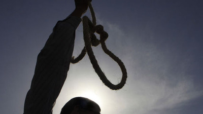 Karısına göstereyim derken yanlışlıkla kendini astı