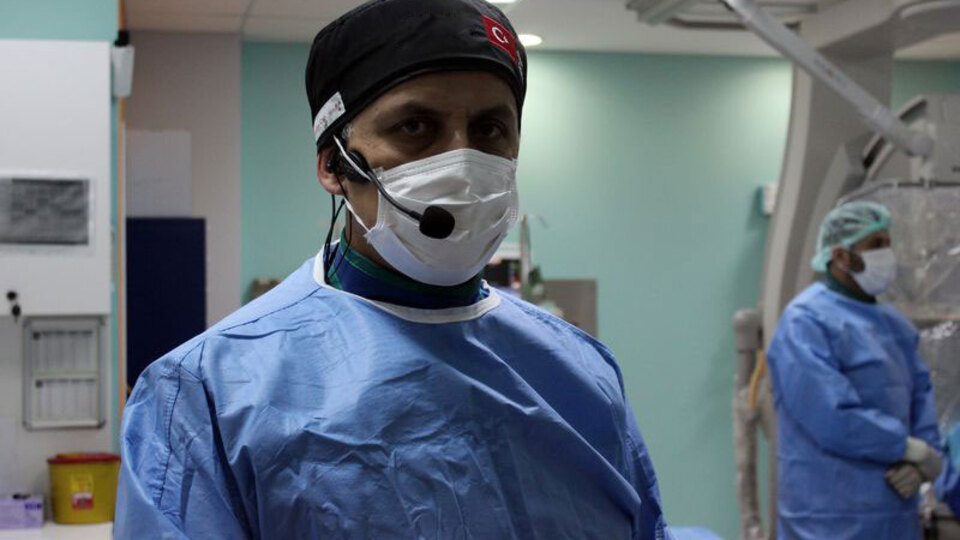 Tam tıkalı damarı Türkiye'de açtı, Amerika'da izletti