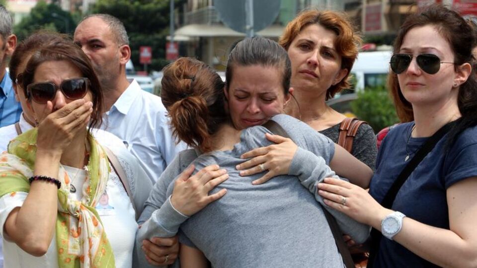 Gözyaşları sel oldu