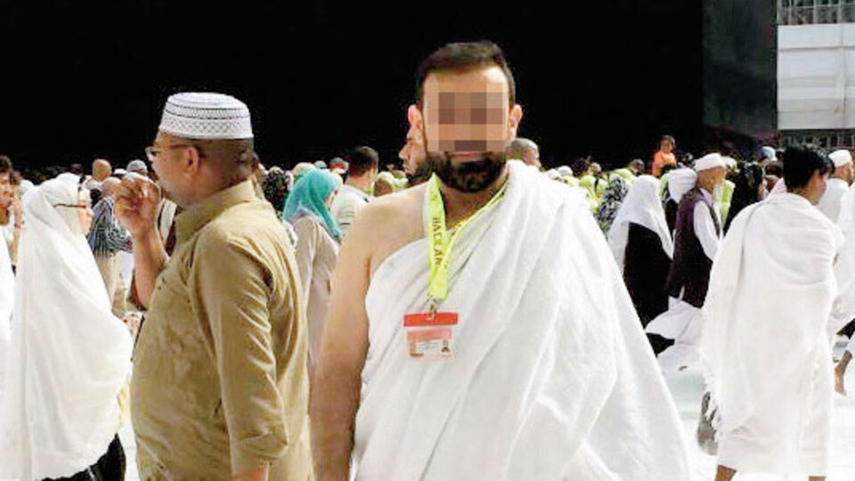 Bu kadarına pes! Gasp parasıyla umreye gittiler