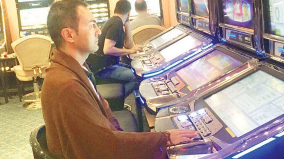 "Serdar Ortaç reklam yapıyor"