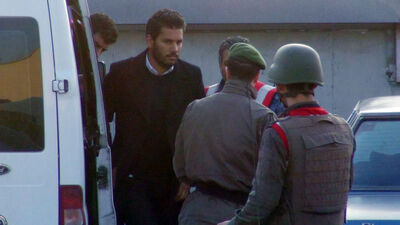 Rüzgar Çetin: Eğitimli ve naifim...