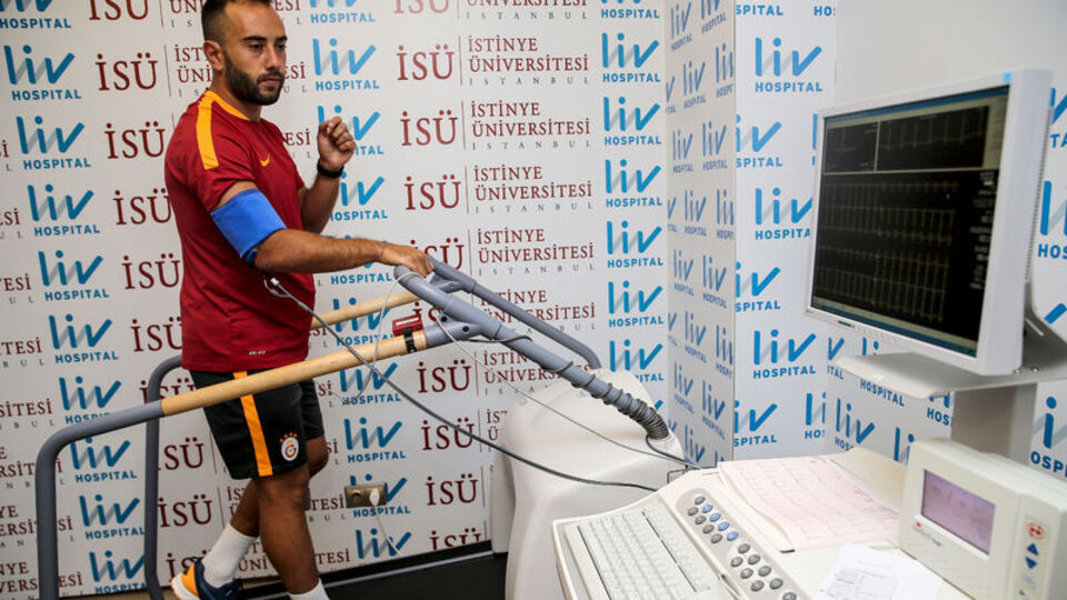 Olcan Adın yine olay oldu