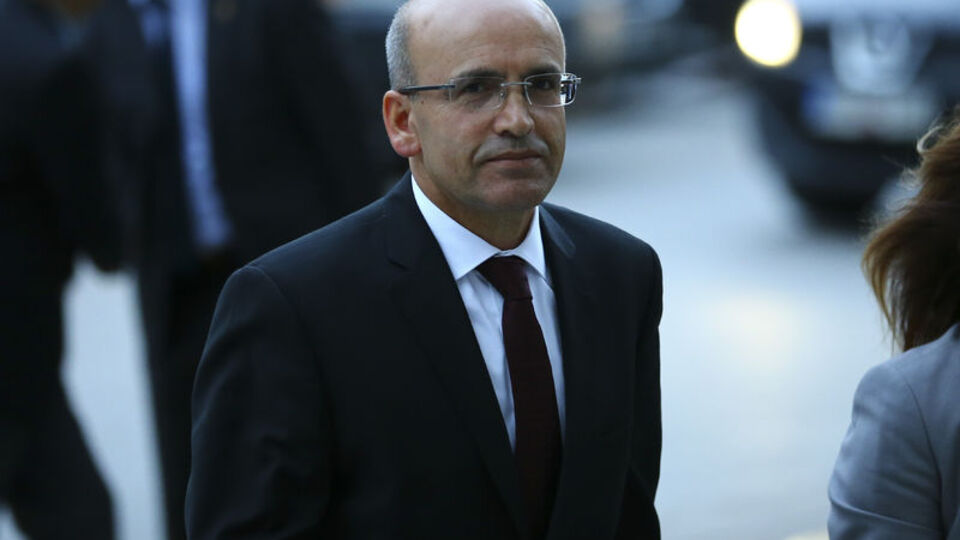 Bakan Şimşek'e eşinden Twitter'dan sitem