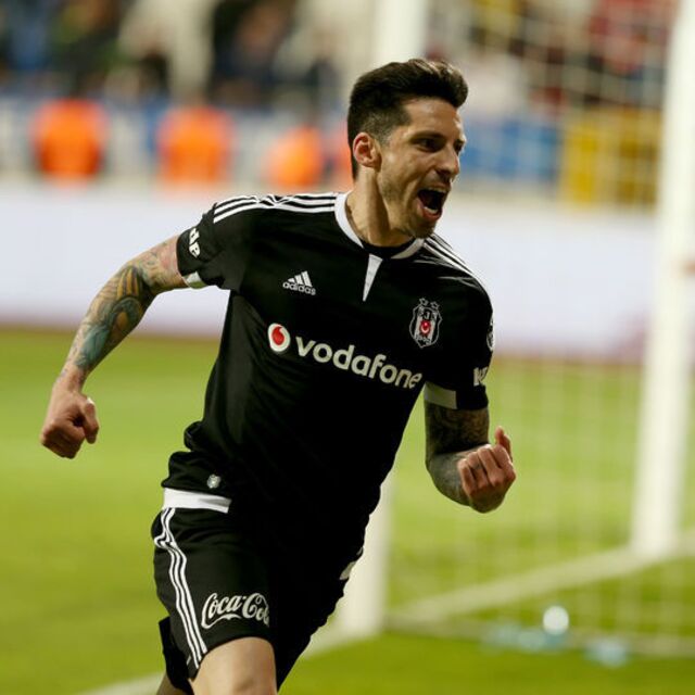 Beşiktaş'tan Sosa'ya yeni teklif!