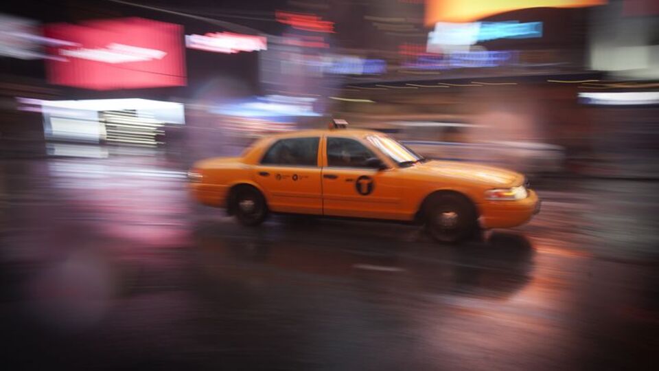 Taksici 187 bin doları teslim etti! Sonrası daha ilginç