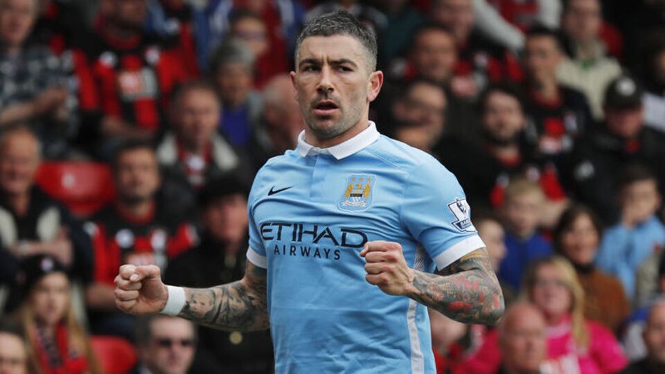 Kolarov'u Tosic bitirdi!