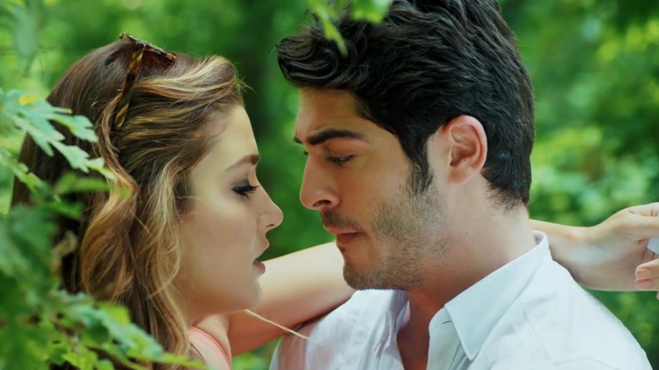 Aşk Laftan Anlamaz rüzgarı esmeye devam ediyor!