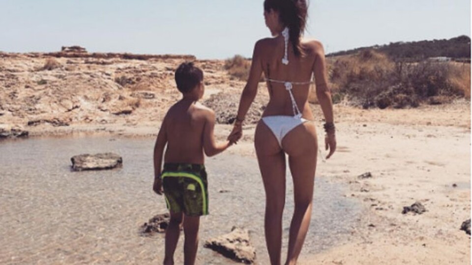 "Ne olur bizi bırakma yenge!"