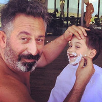 Fotoğraftaki o ayrıntıya yorum yağdı!