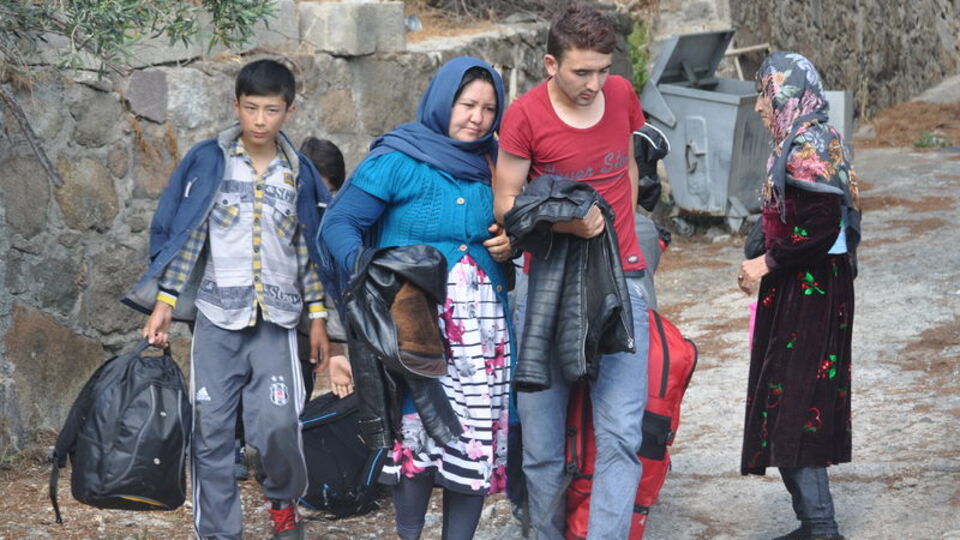 Türkiye-Suriye sınırında bin 416 kaçak yakalandı