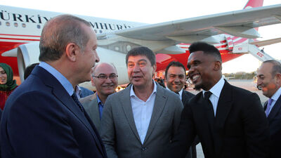 Havaalanında Eto'o karşıladı