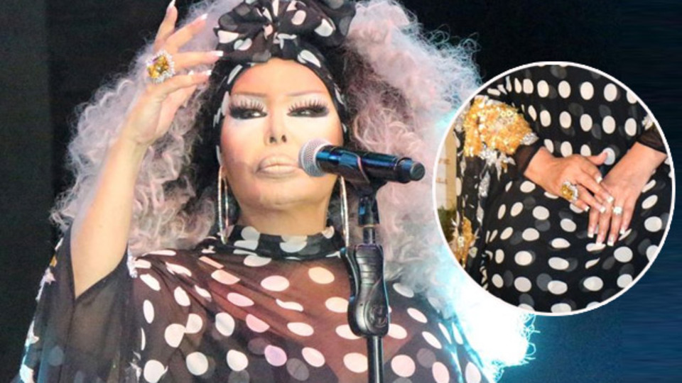 "Parmağımda helikopter taşıyorum"