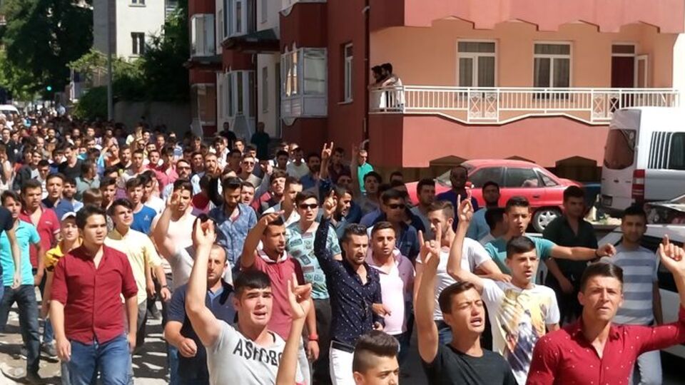 500 kişi toplandı!