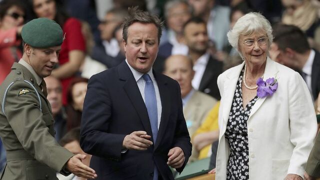 Cameron, Wimbledon'da şok!