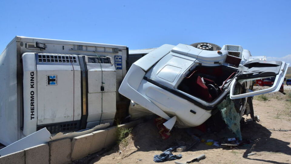 Yollar bayramda kan gölüne döndü