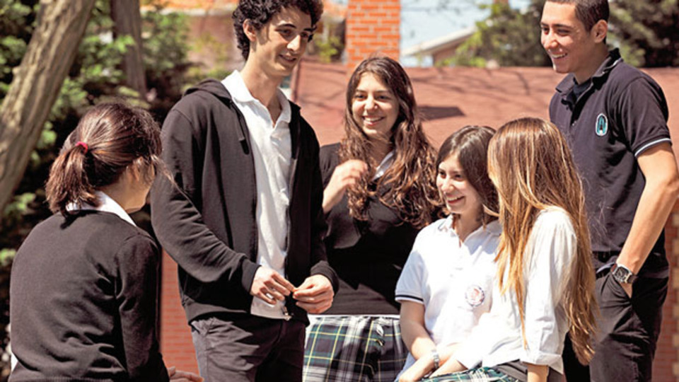 Özel liselere kayıt yaptırmak isteyenler dikkat!