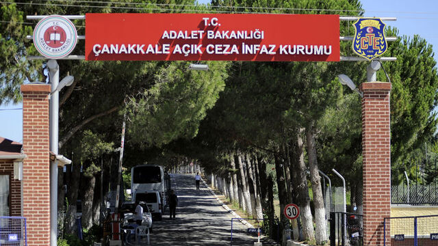 Çanakkale'deki paralel yapı davası başladı