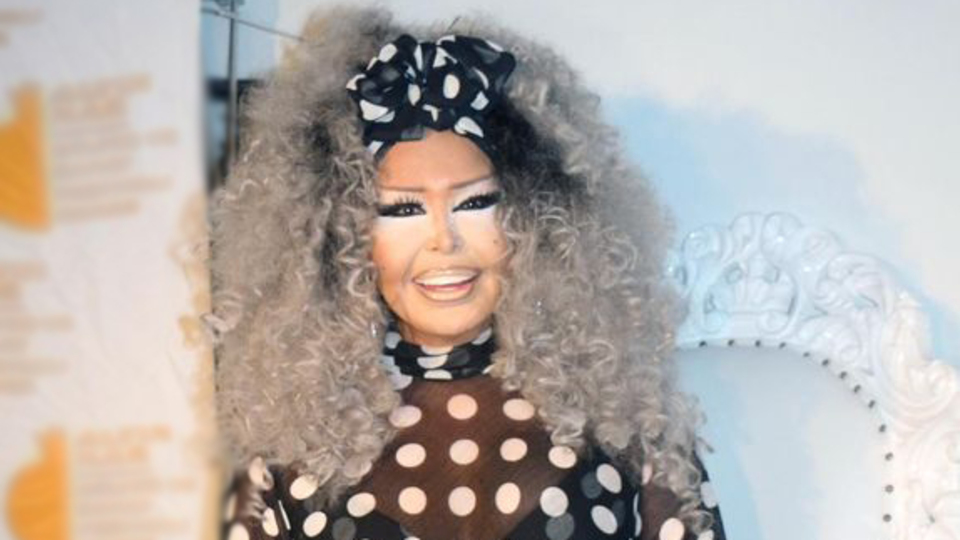 Bülent Ersoy'a sürpriz davet