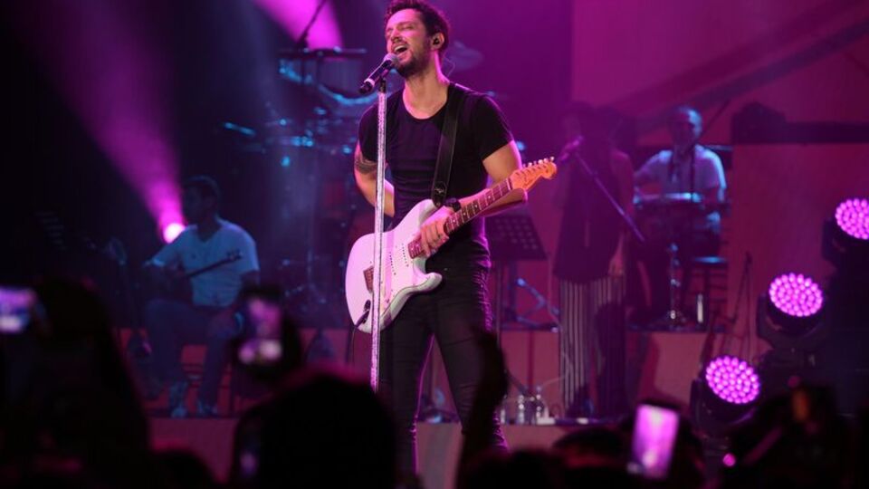 Murat Boz'dan enerjik konser