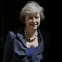 Theresa May başbakanlığı bugün devralıyor