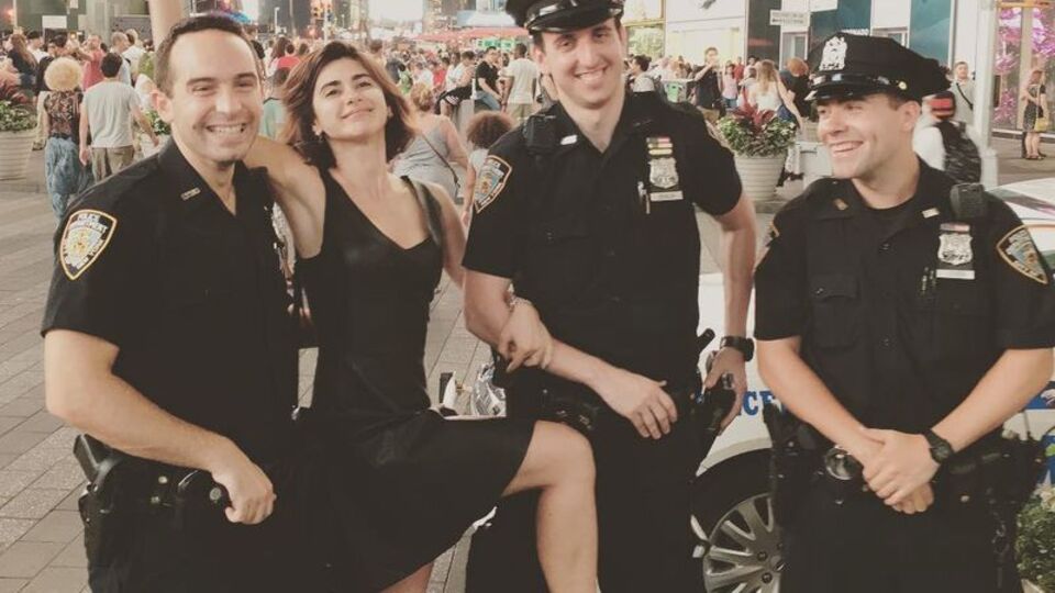 Nesrin Cavadzade'ye büyük şok!