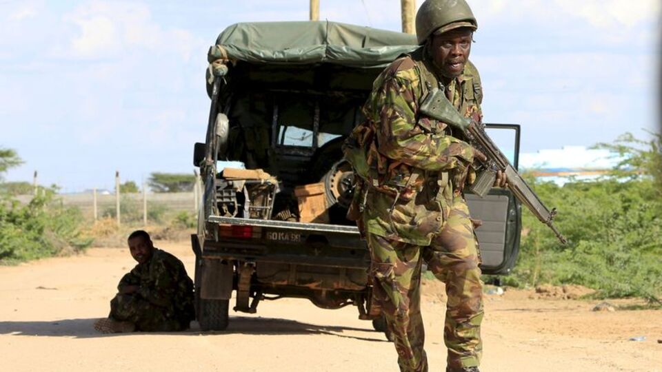 Kenya'da rehine krizi! Saldırgan en az 4 polisi öldürdü